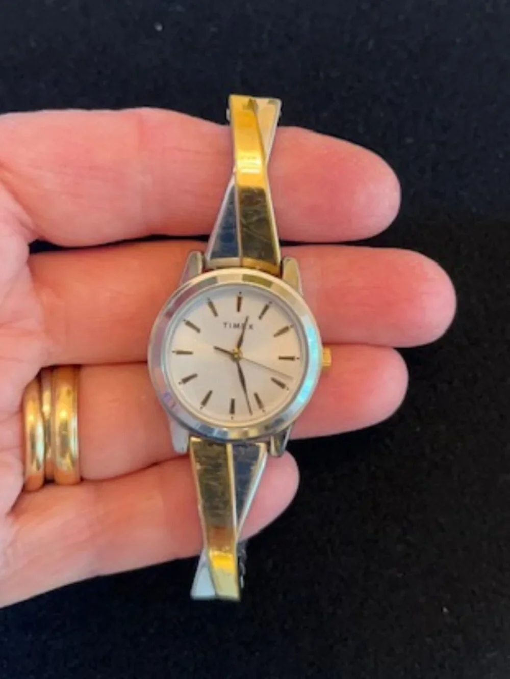 TIMEX | Two Tone Criss Cross Bangle Stretch Watch-NEW battery